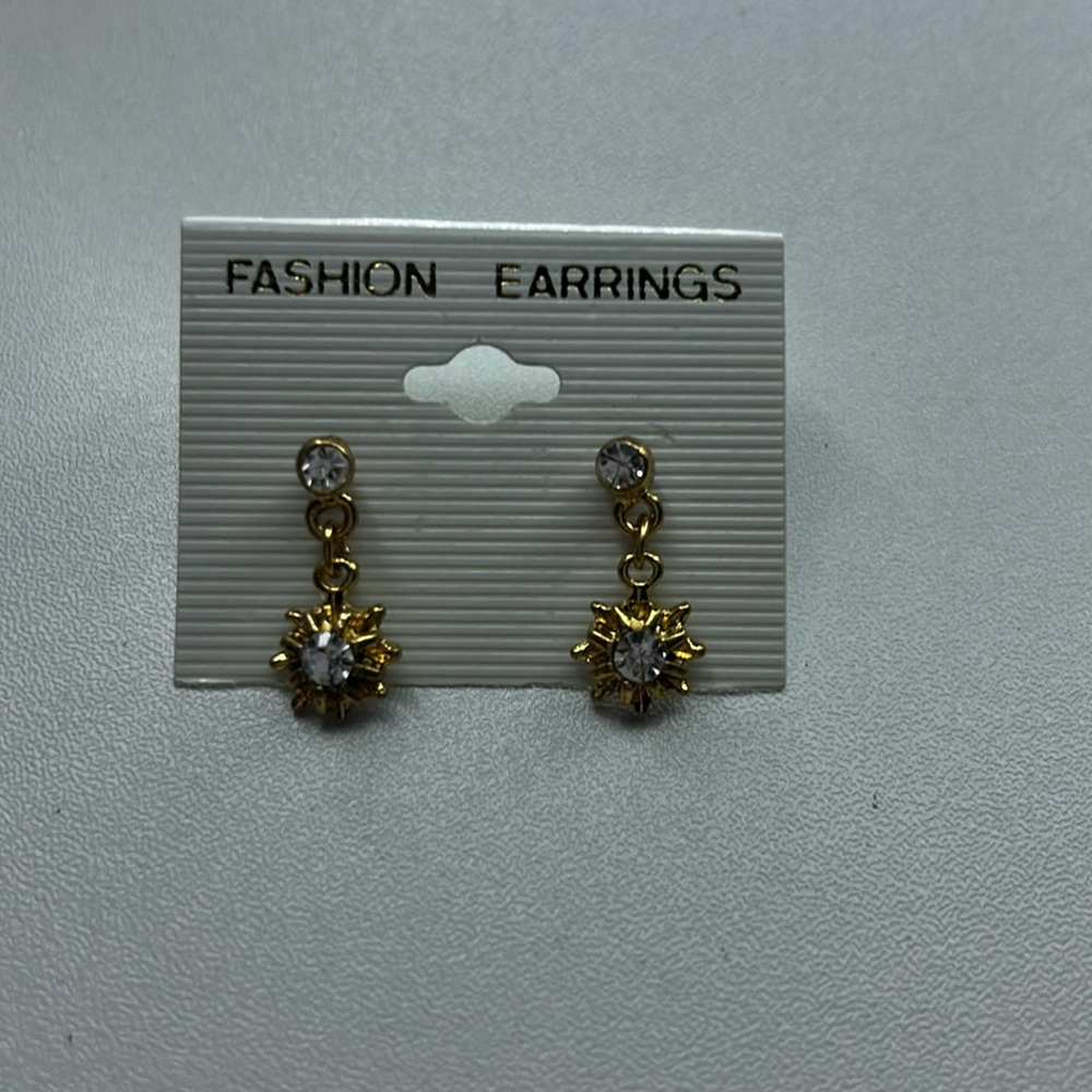 Fashion diamond earrings